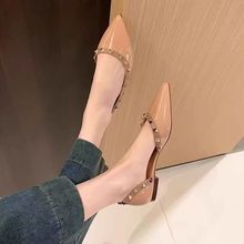 气质漆皮软底尖头平底单鞋2025春夏季新款法式柳钉浅口通勤单鞋女