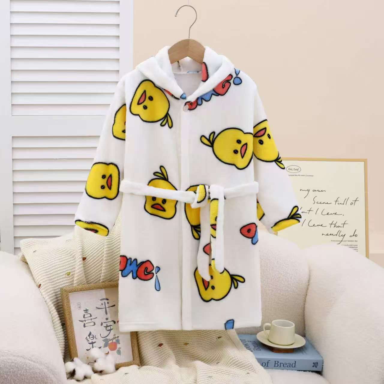 Children's Nightgown Flannel Thickened Bathrobe Boys and Girls Home Nightgown Baby Long Four Seasons Bathrobe