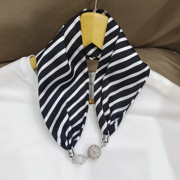Black and white oblique stripe