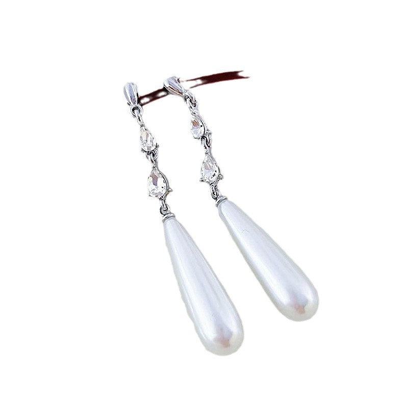 Brincos pendentes com pérolas estilo chinês para mulher_voghion.com
