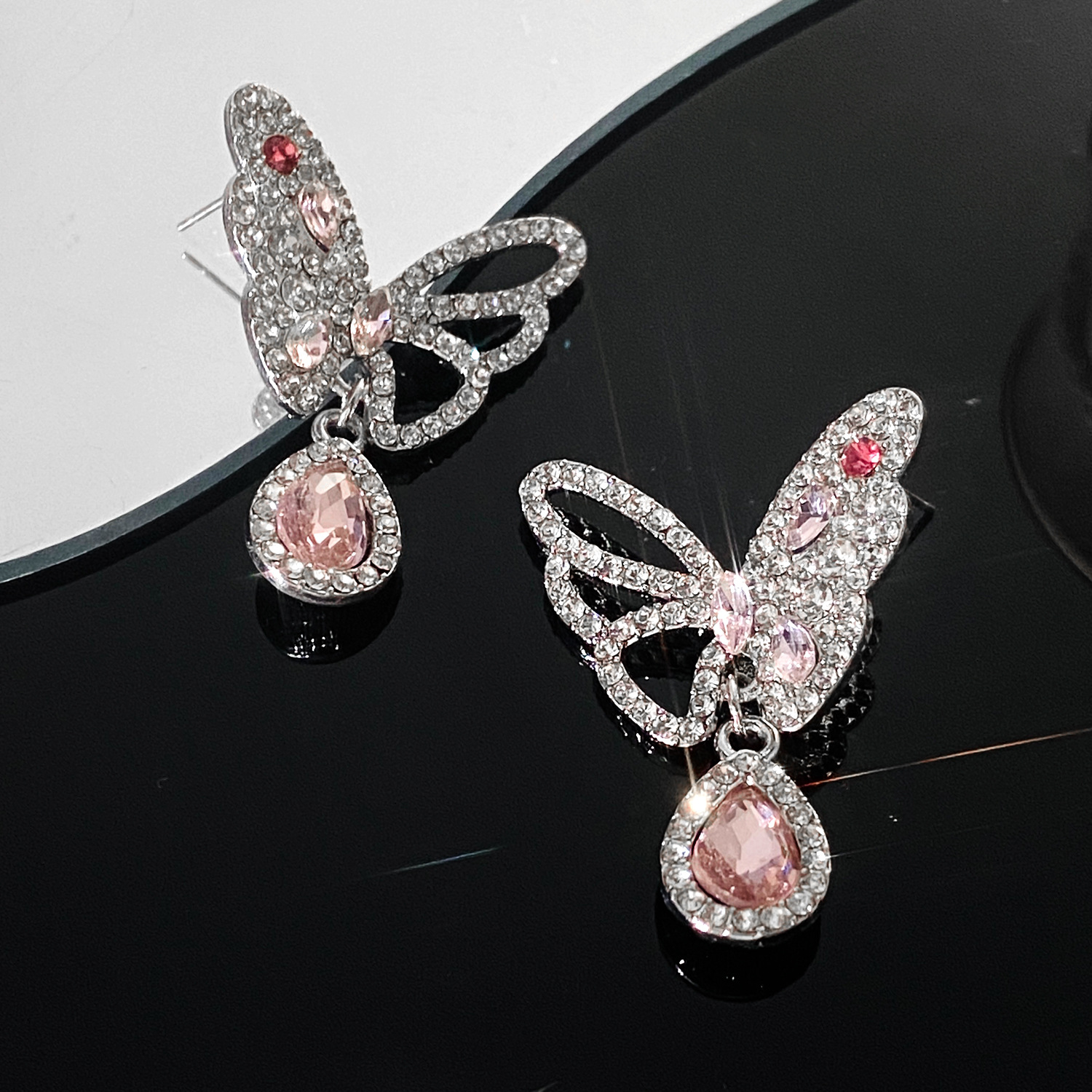 New Pink Full Diamond Butterfly For Women, Simple And Unique Sweet Cool Style, Fairy Alloy Earrings_voghion.com
