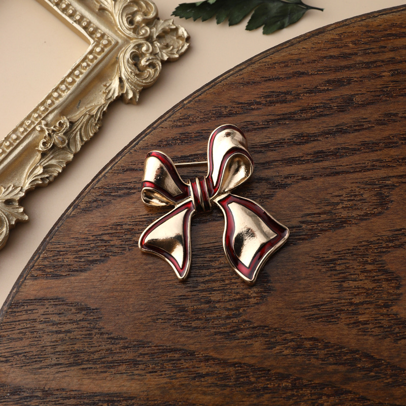 Vintage Style Flower Pine Bird Alloy Enamel Inlay Rhinestones Women's Brooches display picture 1