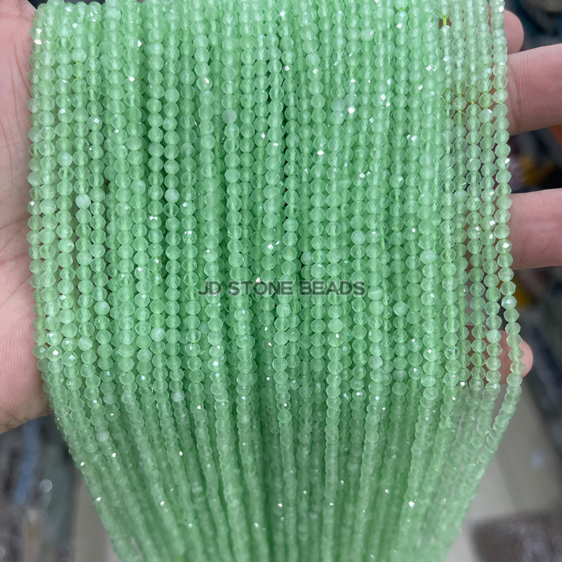 Light green cat eye stone