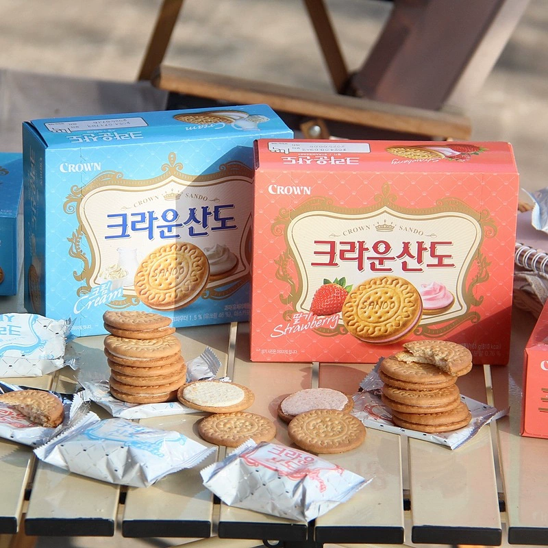 Южная Корея импортировала Crane Crown три больше печенья сэндвич клубничный сливочный вкус случайные закуски в коробке 161 г