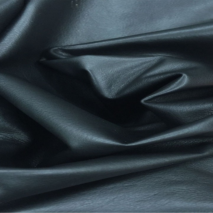 高档头层黄牛皮环保 胎牛软皮真皮箱包皮料