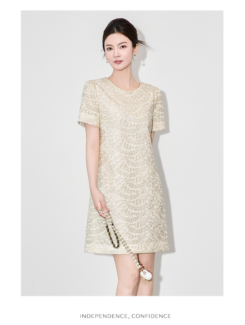Váy maxi nữ thêu họa tiết lông vũ organza tay ngắn — mơ chi tiết 12