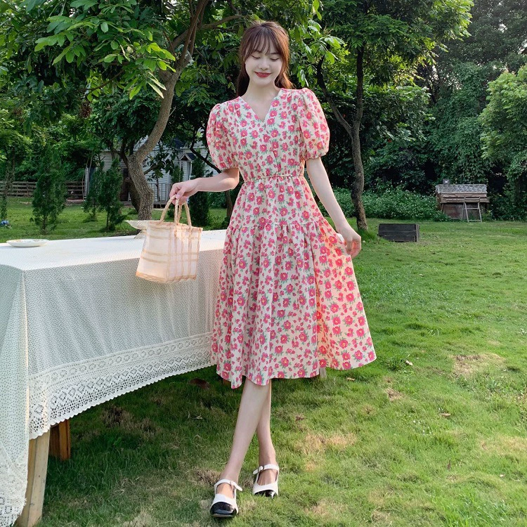 2024 Лето новый французский стиль первый любовь платье ретро нежный цветочный слоеного рукава платье дизайн чувство V-образным вырезом A-Line платье