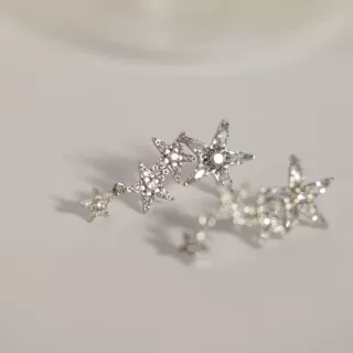 【星辰大海】精致锆石星芒小众满钻闪星气质百搭耳钉耳夹蚊香盘