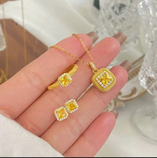 �¿�С������ŮС�S���i����p��С���OӋ��W�t�����Ʒϣ��