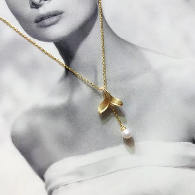 Pearl Pendant Necklace Set Diamonds 2021 New temperament 18K gold mermaid Pearl Pendant Necklace