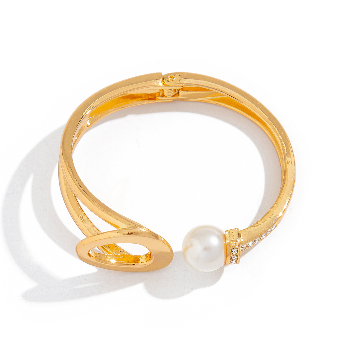 12g Weight Imitation Pearl Inlay Material Rings, Bracelets Classification 1 Piece Quantity Casual, Party, Street Occasion Alloy Material Solid Color Pattern All Seasons Season Women's Gender Inlay Design Cool Style, IG Style Style Gold, Silver Color Cool Style IG Style Solid Color Alloy Inlay Imitation Pearl Women's Rings Bracelets 5