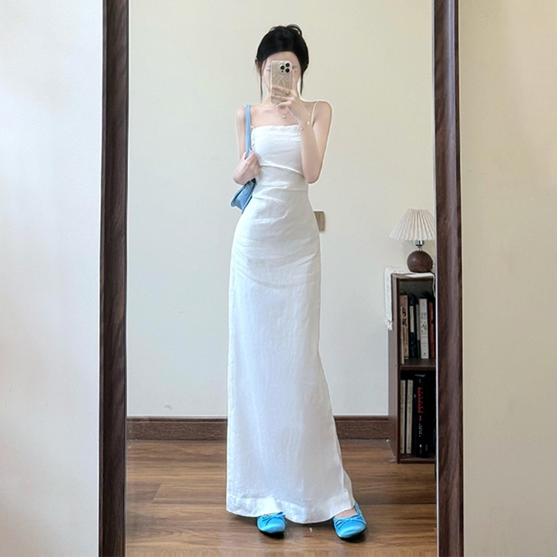 白色抹胸吊带连衣裙子女夏2025年新款超火法式感气质无袖包臀长裙|undefined