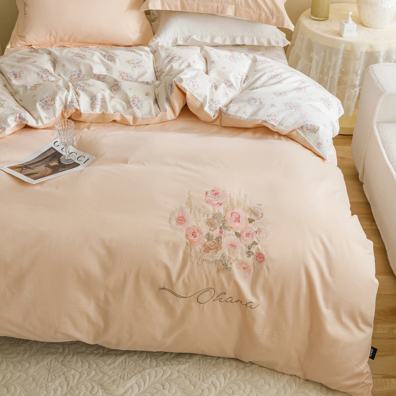 Algodón ligero de lujo de cuatro estaciones estilo europeo princesa no estática calentamiento desnudo para dormir cuatro piezas en la cama de algodón de clase A tres piezas