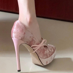 ��ɫ�q������Y��ˮ̨�߸�Ь��������L��ȹ�ӷ�ʽ�^���\�چ�ЬŮ