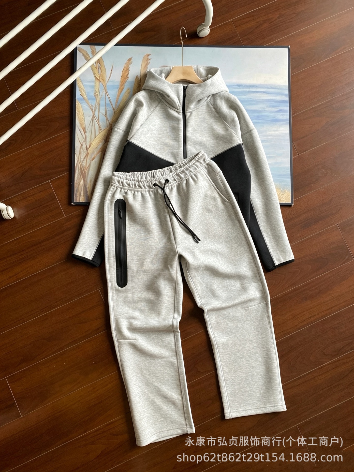 Suit. black and light gray / M