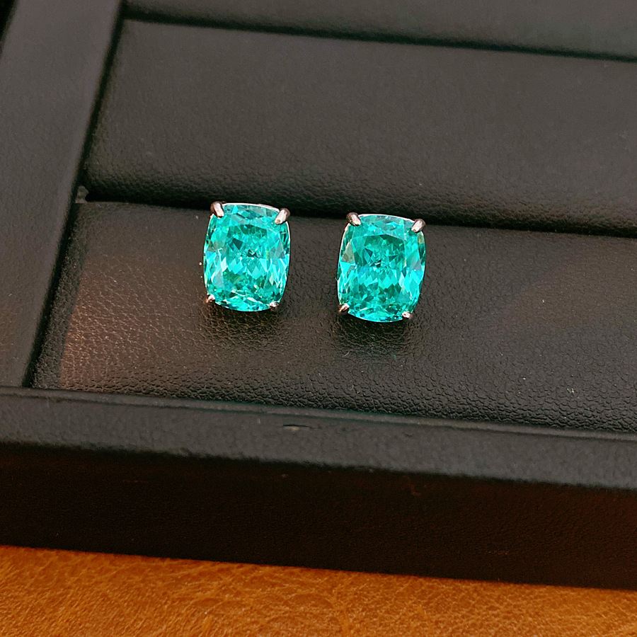 Elegante simple geometría pernos de piedra de silicio estilo frío temperamento personalidad pendientes ligeros de lujo alta sensación de auriculares al por mayor