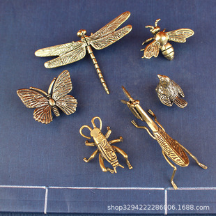 Brass Dragonfly Ornaments Cicadas Ornaments Cricket Ornaments Mantis Ornaments Bees Ornaments Tea Pet Insect Ornaments
