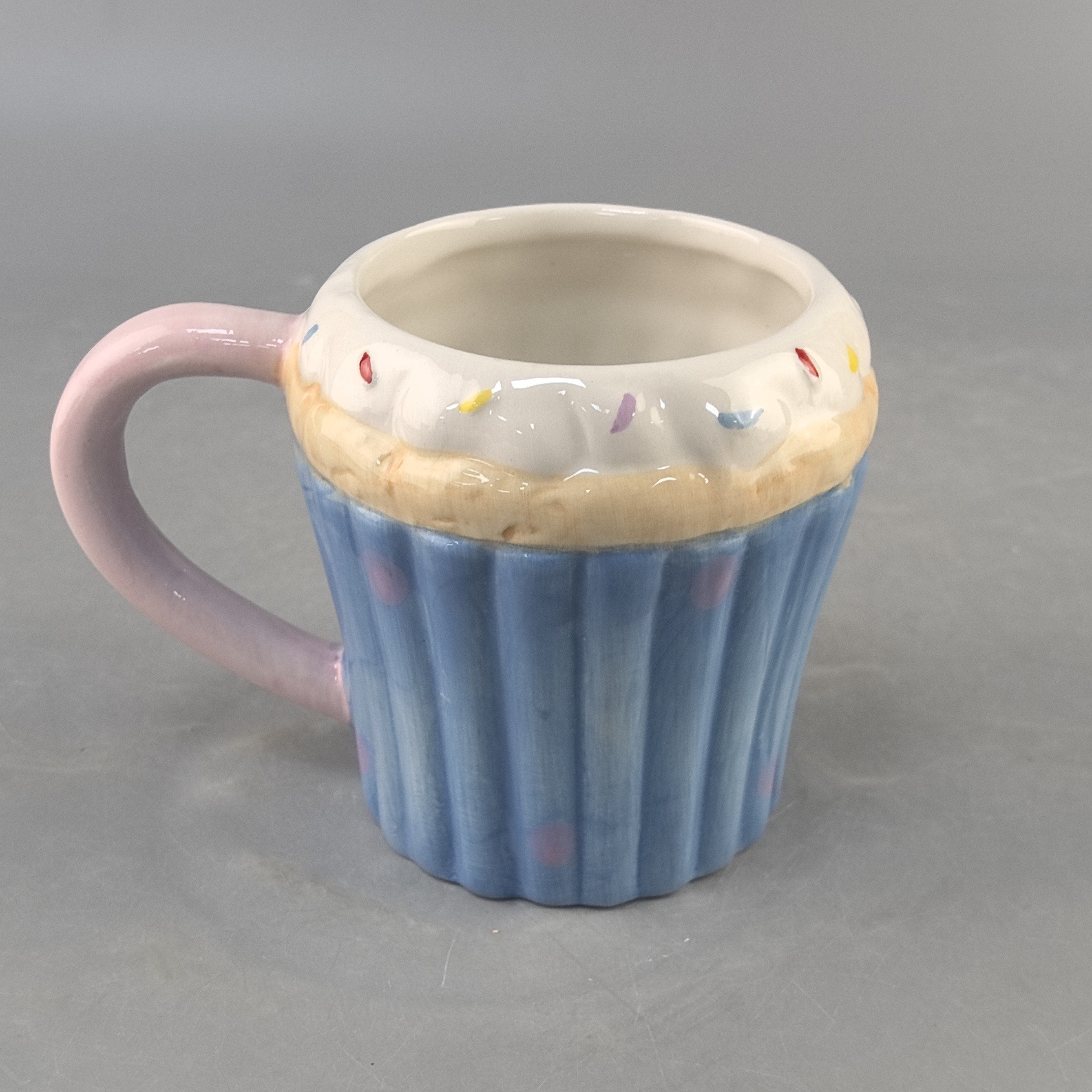 Moda adorable helado muffin pastel moldeo taza de cerámica pastel moldeo taza de café taza personalizada taza