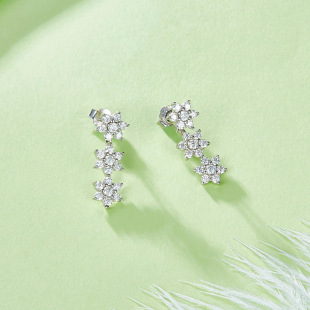S925�y�18K�׽�С�����ʽĪɣ荶��һ��ɴ�0.72ct