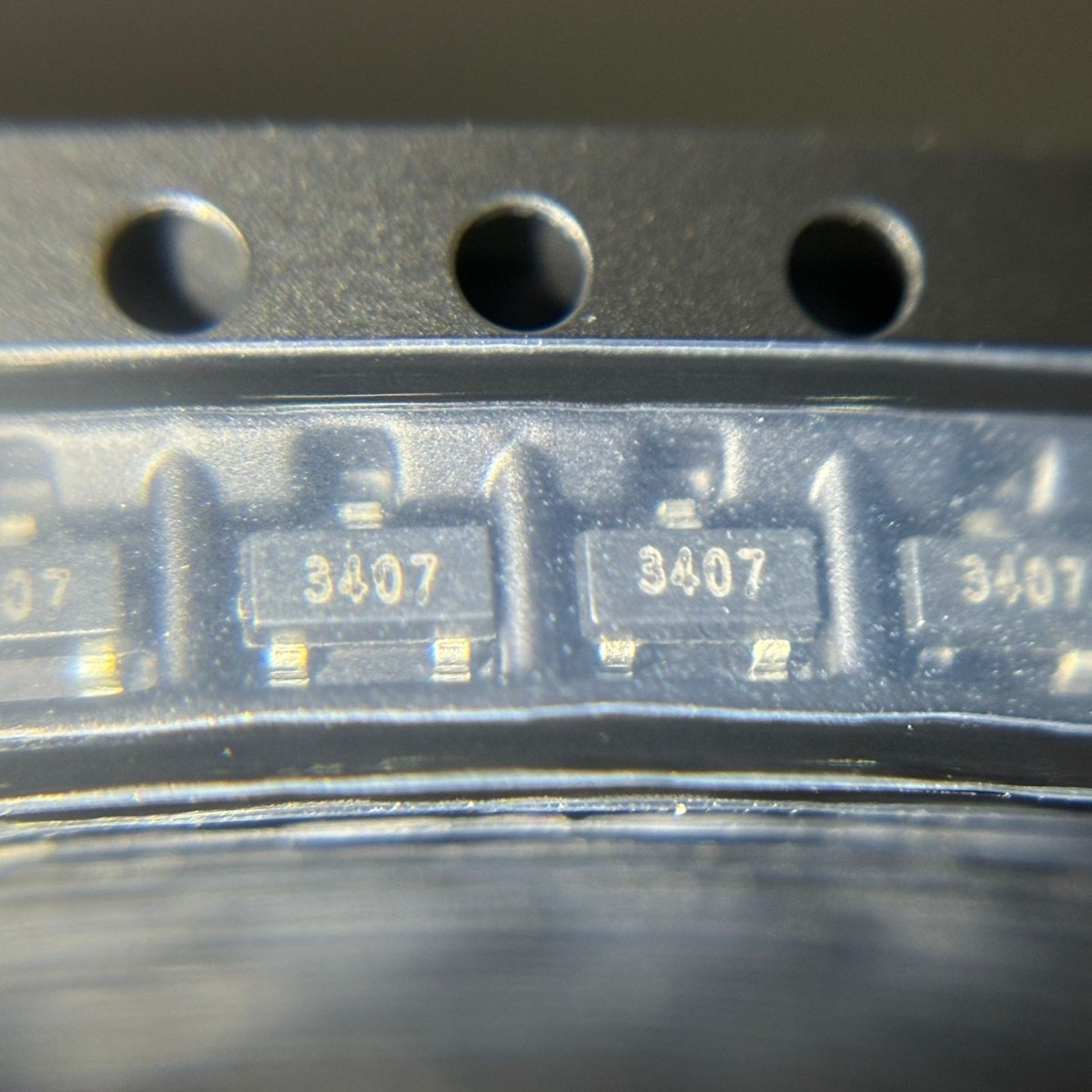 CJ3407 原装长电正品SOT-23 丝印3407 场效应管(MOSFET) 1个P沟道