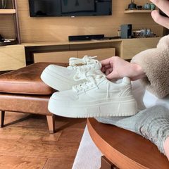 葡萄媽顯腿長減齡圓頭系帶透氣百搭運動休閒板鞋厚底增高小白鞋女