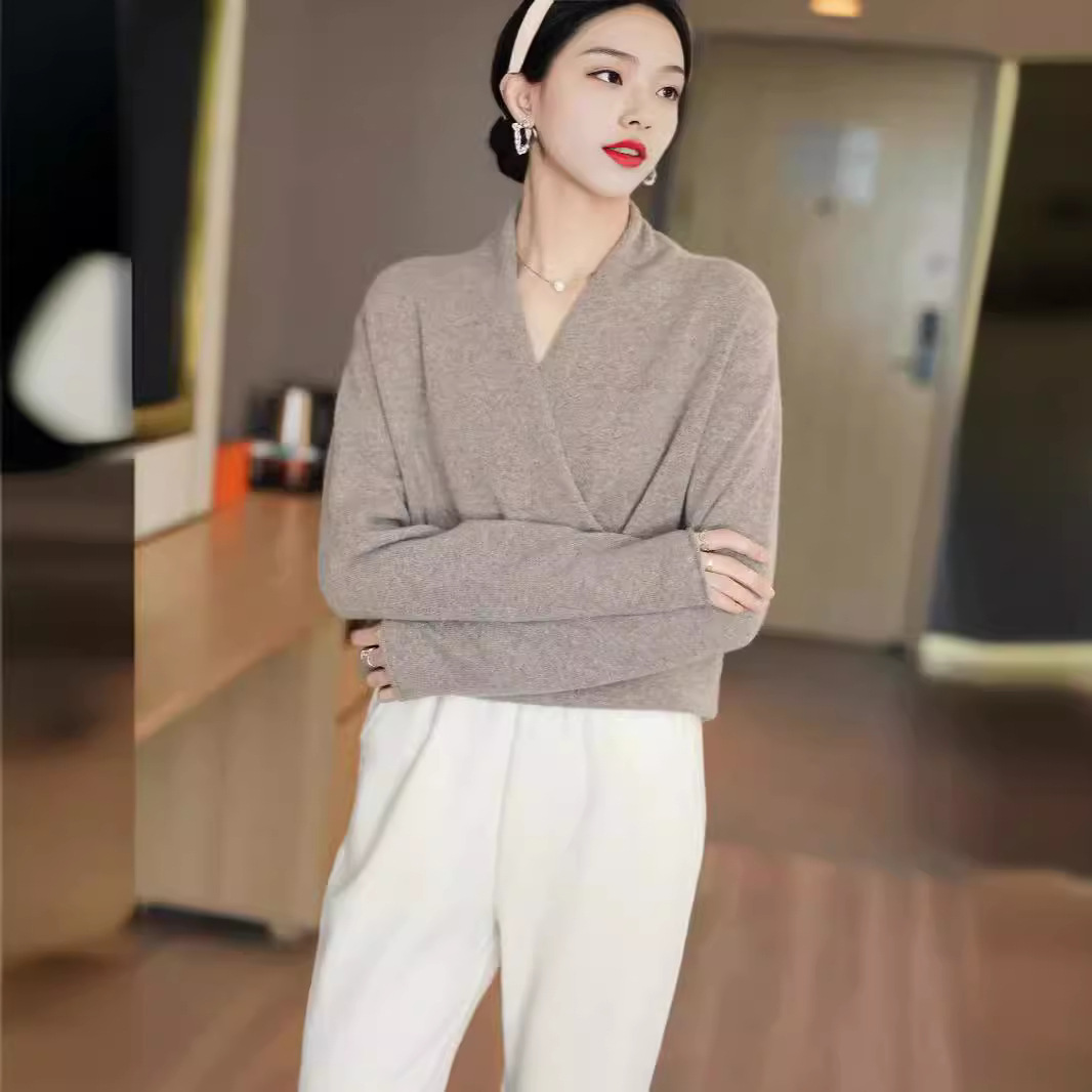 Cross V-Neck Wool Knitwear Autumn and Winter Design Chic Casual Slim Long-Sleeved Loose Knitwear Wool Knitwear for Women