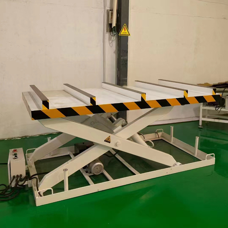 定 制3吨开料机上料设备开料机上料平台剪叉式开料机上料平台