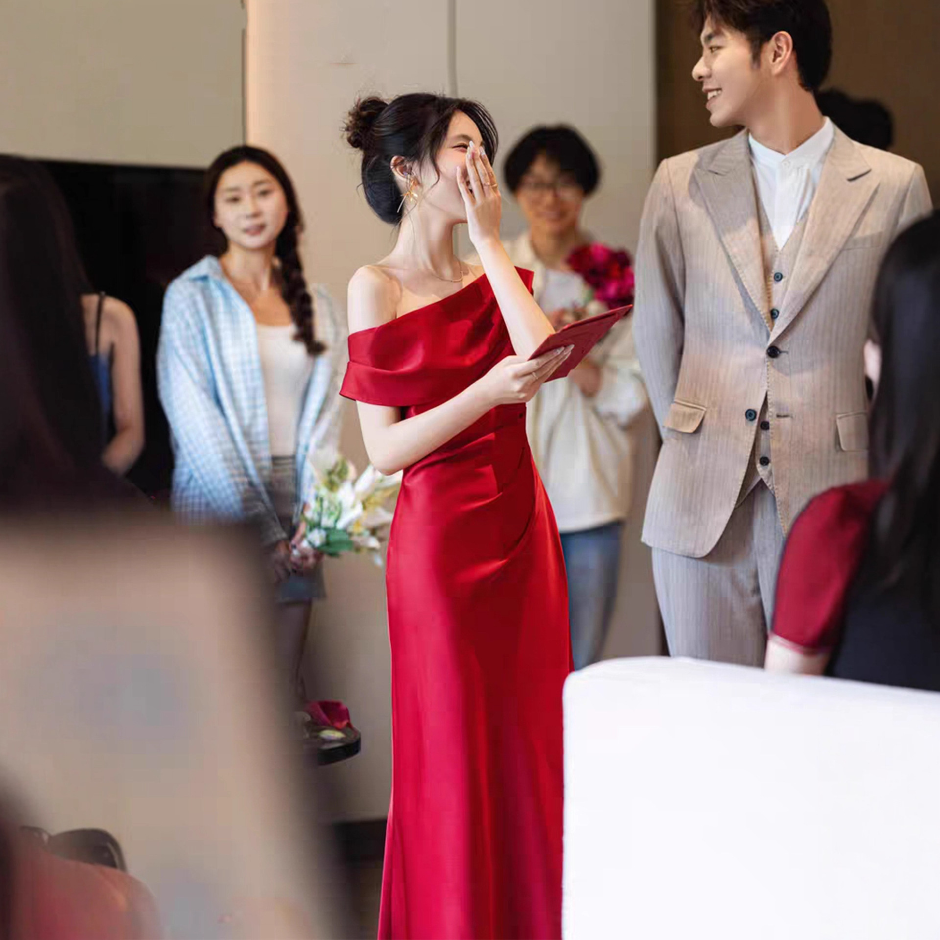 Red Toast Dress for Bride 2026 New Style Elegant High-End Engagement Evening Dress Niche One-Shoulder Sophisticated Morning Gown for Women