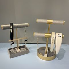 メーカー直販創意スエードアクセサリー収納陳列道具カチューシャネックレスピアス棚展示棚
