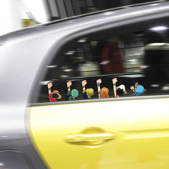 反射海賊王アニメの後ろ姿の組み合わせ電気自動車のステッカーの後ろの窓の車は個性のアイデアを貼って傷を覆います。