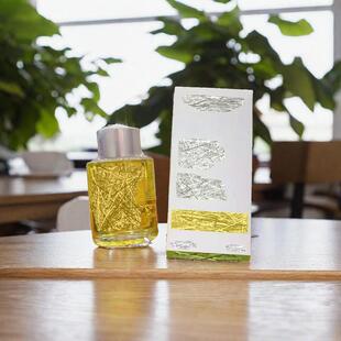 ���w�wɫ����ˮ��ɏ���;��A���տsë�׼�ā�沿����30ML���]����