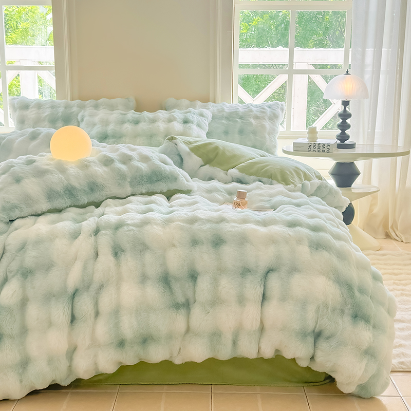 Fleece Bedding Set 3-piece Flannel Quilt Cover And Bed Sheet_voghion.com