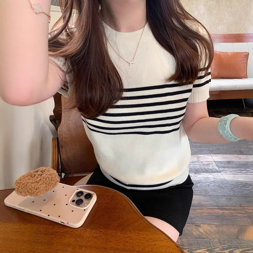 Striped knitted short-sleeved T-shirt for women in summer 2025 new slim fit and slim and thin style design short top