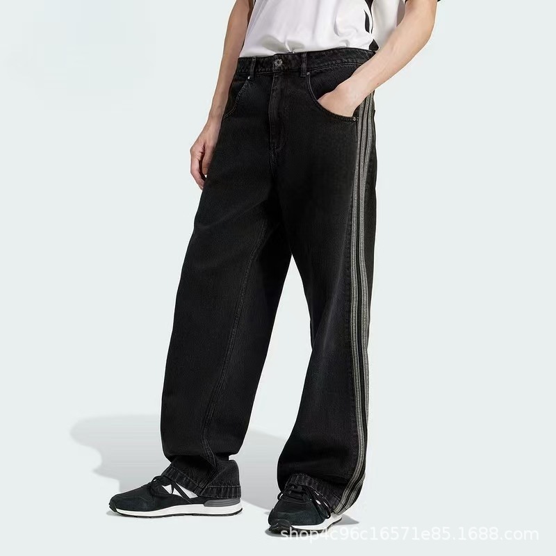 adidas Originals Loose Curved 3-Stripes Jeans Medium Black Denim