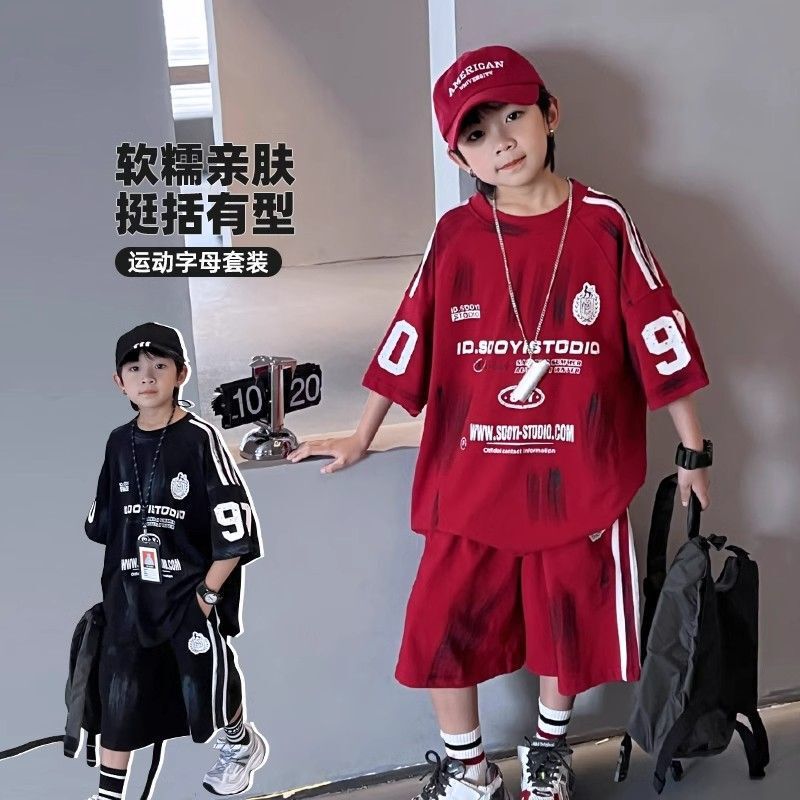 Boys' Summer Sports Suit, Boy's Handsome Casual Fashionable Clothes, Medium and Large Children's American Short-Sleeved Shorts Two-Piece Set