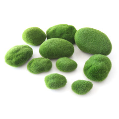 擬似植毛苔の偽の石のコケのボールの緑色の毛の石の撮影の道具は盆栽の庭の飾り物を飾ります。