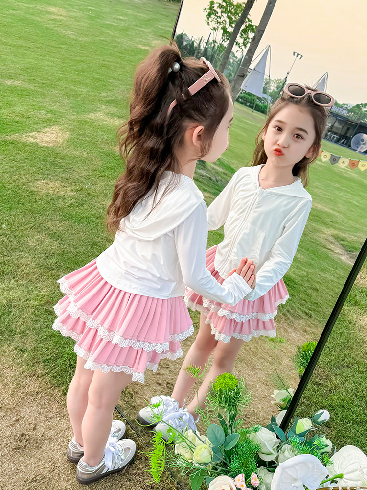 Ropa de protección solar de seda de hielo con capucha para niñas verano 2025 nuevo estilo para niños chaqueta de protección solar de verano de protección UV delgada para niños