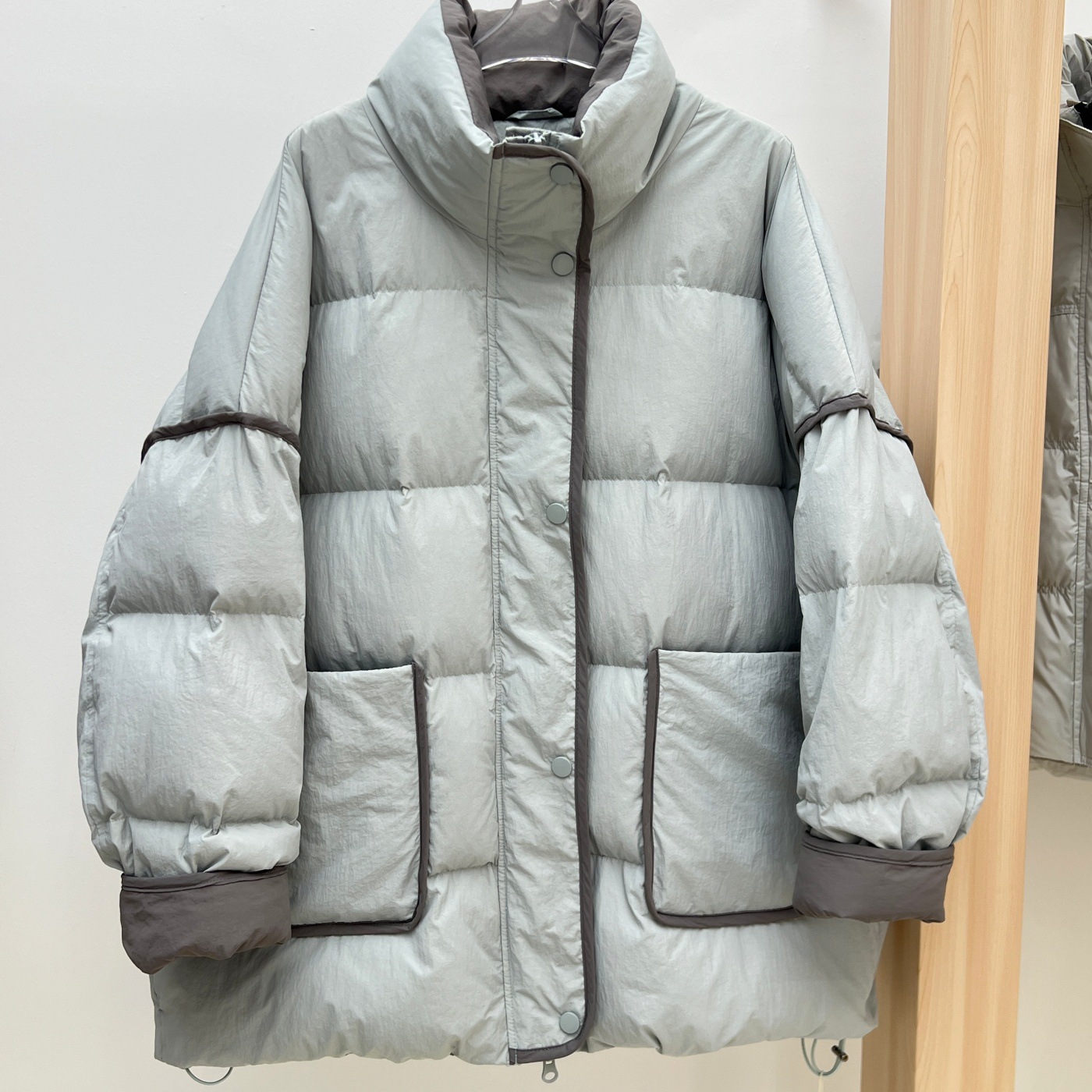 大码女装羽绒服加厚保暖立领白鸭绒外套2025冬新款时尚保暖潮韩版