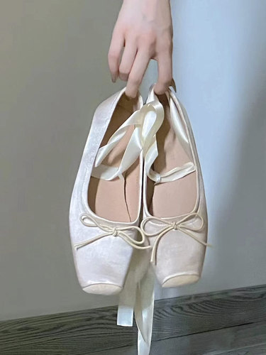 Ballet style single shoes for women, autumn strappy flat shoes, elegant lady outer wear, square toe Mary Jane shoes, bridesmaid shoes