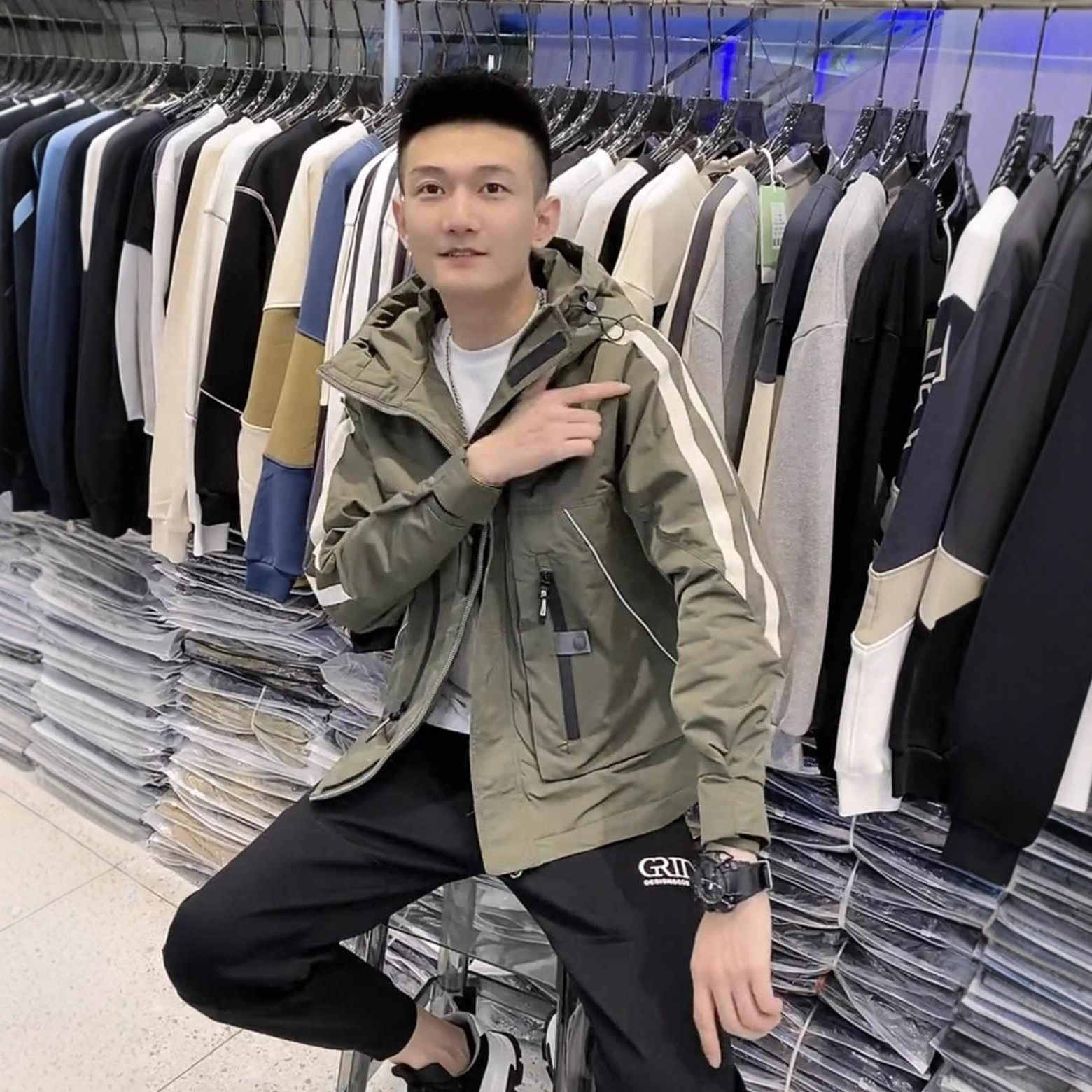 ActiveGo Spring Autumn Winter New Jacket Hooded Windbreaker Trendy Brand Casual Clothing Men's Coat Top Men_voghion.com