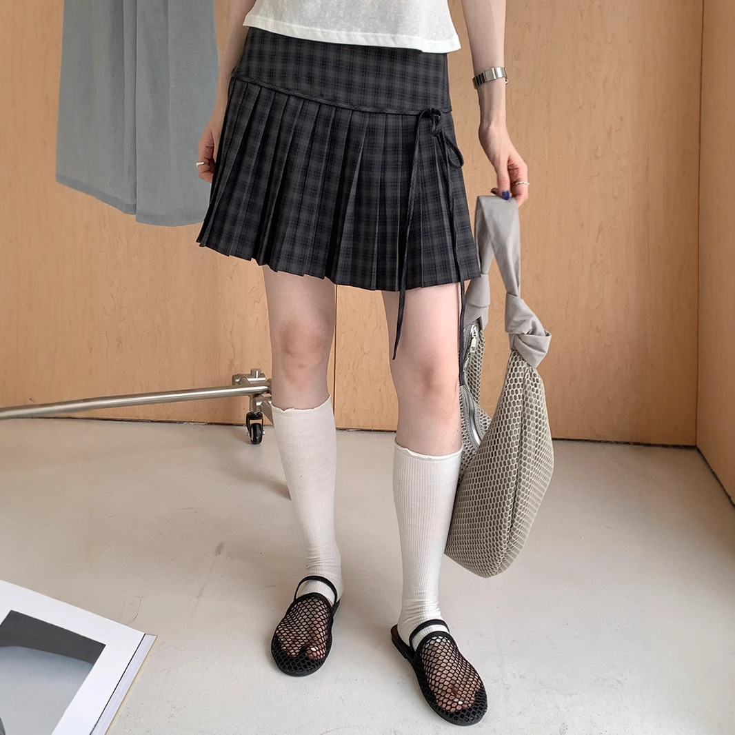 College Style Age-Reducing Plaid Pleated Skirt for Women Summer New High-Waisted Versatile Bow-Tie A-Line Skirt