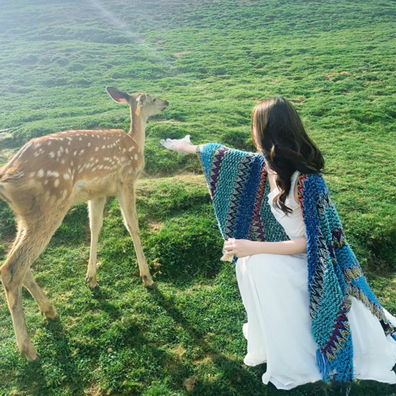 云南丽江民族风保暖披肩旅游披肩女新款旅游穿搭斗篷披风开衫外套|undefined