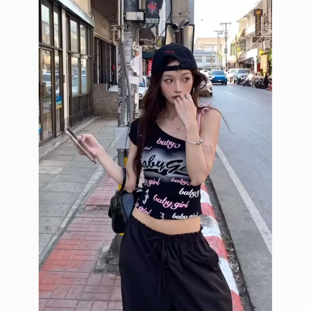 [1*1 человек хлопок] Буквенный принт футболка с короткими рукавами с открытыми плечами