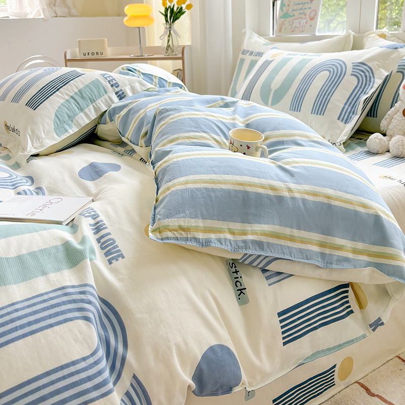 Nuevos productos de algodón único 180 × 200x230 estudiantes de dibujos animados dobles 100 algodón puro cubierta de edredón 1.5m mayorista