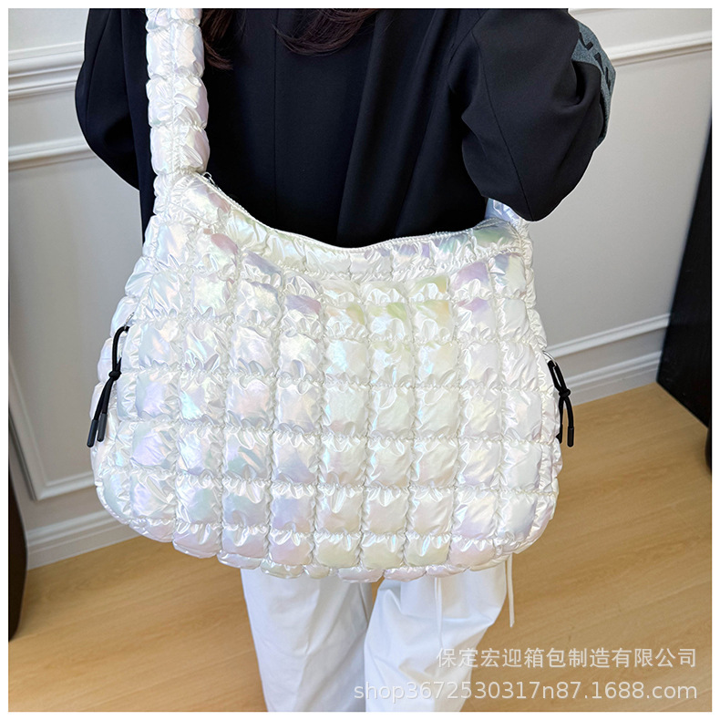 跨境批发云朵包2025新款褶皱泡泡饺子包夹棉单肩斜挎手提腋下女包|undefined