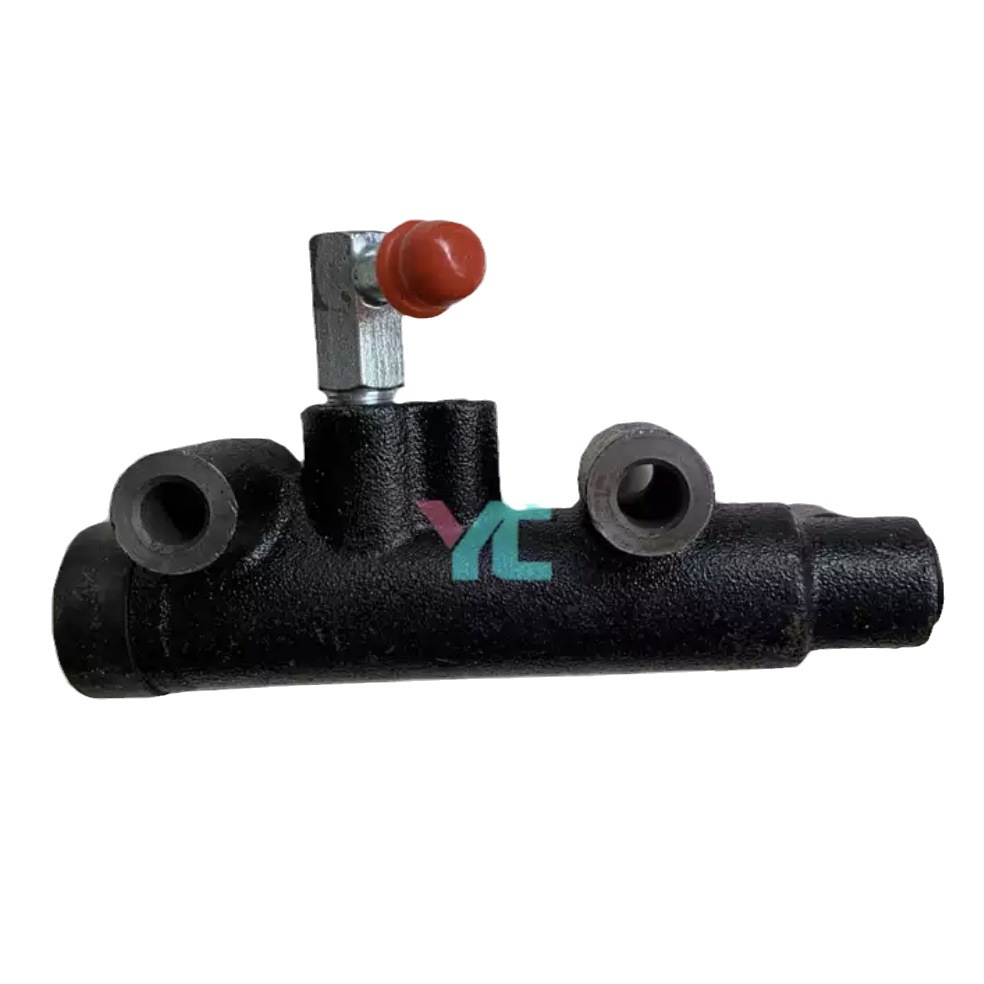 Applicable ISUZU五十铃 CXZ CYH GIGA truck 6WF1 clutch master cylinder 1475002390