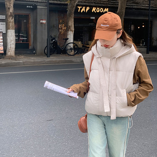 2024 Autumn and Winter New Cotton Vest Women's European and American-style Short Hooded Thickened Sleeveless Cotton-padded Jacket Vest Trendy Jacket