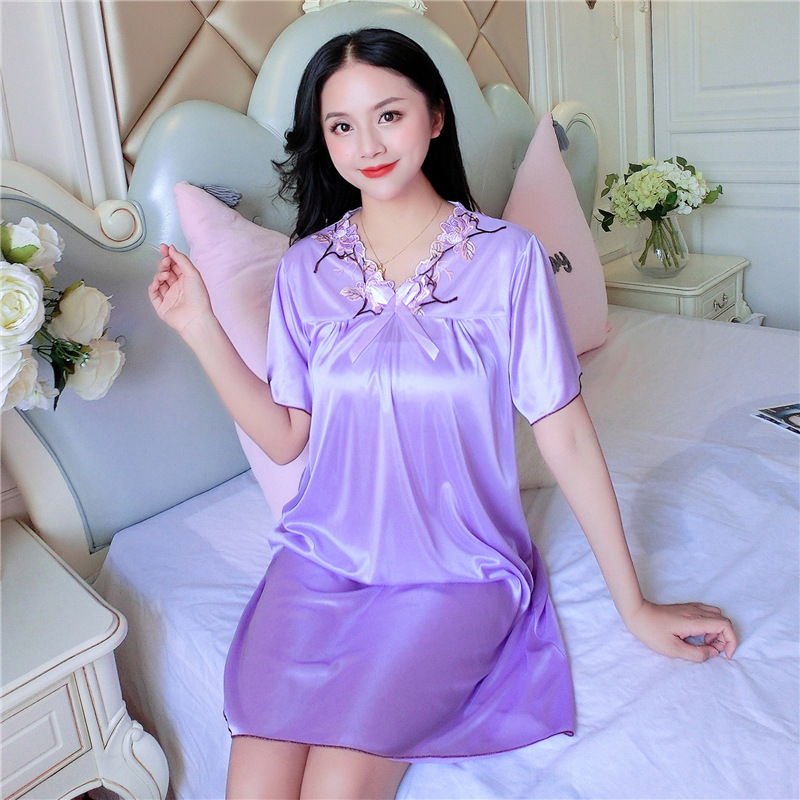 2023 camisón de seda de hielo de verano de las mujeres de mediana edad delgada de encaje sexy suave cómodo pijamas homewear de las mujeres al por mayor