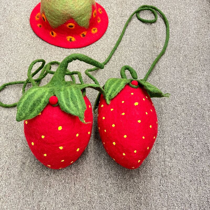 Wool Felt Strawberry Bag Crossbody Bag Handbag Wool Felt Strawberry Bag Crossbody Bag Handbag