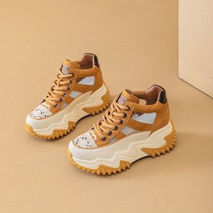 Retro Style Cut Out Sandals for Women 2025 Summer New Thick-Soled Fashionable Casual Shoes K-Style Easy to Match Internet Celebrity Women's Shoes